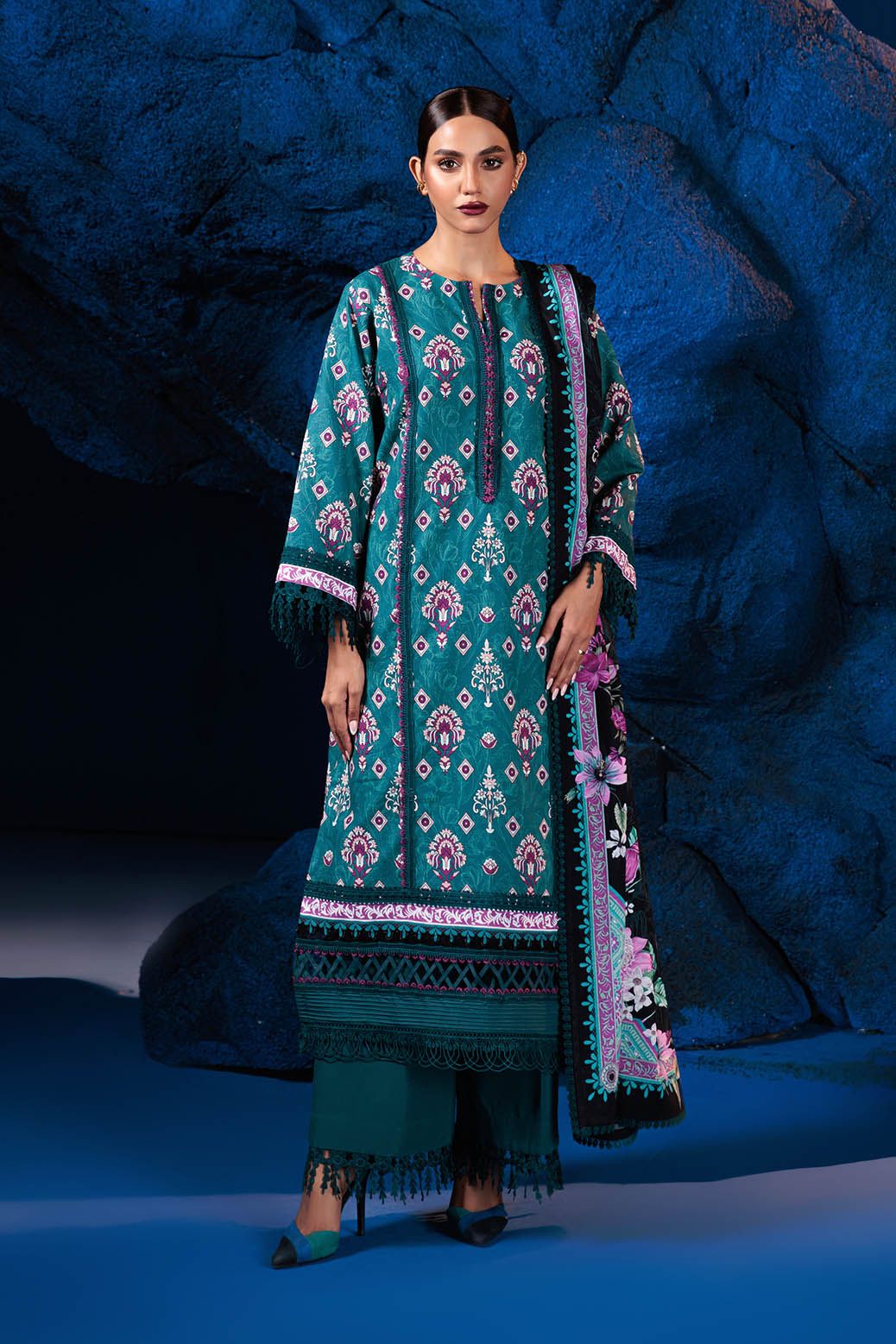 Khaddar Green Unstitched Suit - Bonanza
