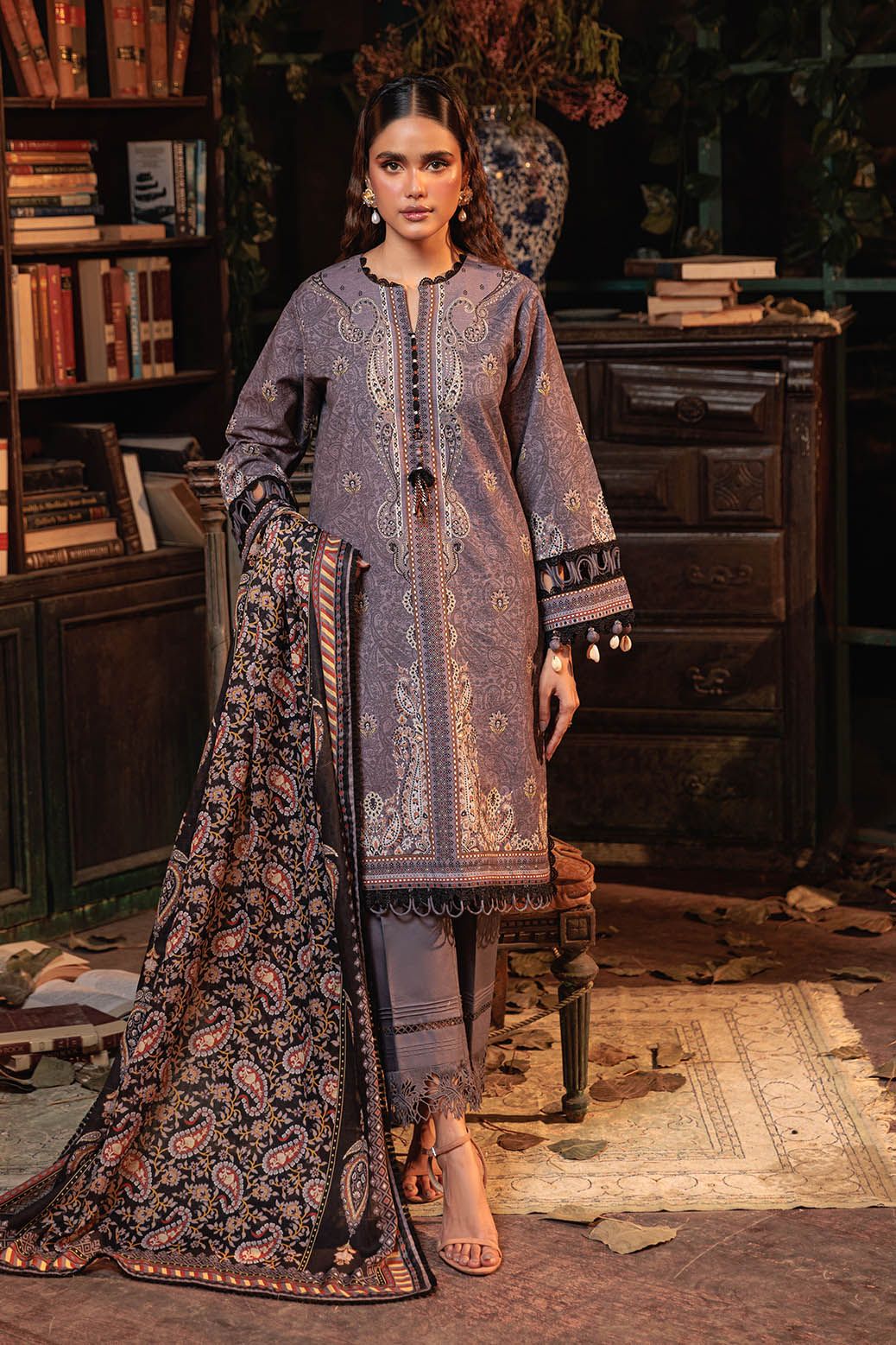 Khaddar Grey Unstitched Suit - Bonanza
