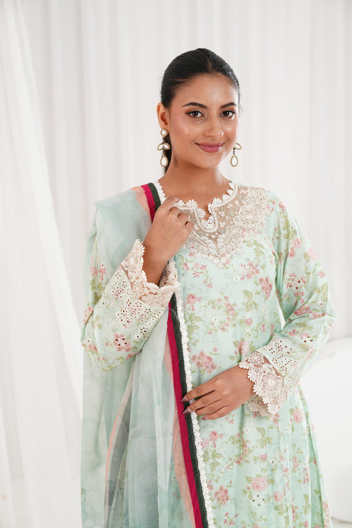 Barrie - Xenia Luxury Lawn Stitched