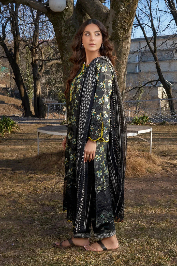 Printed Lawn Black Stitched Suit - Khas