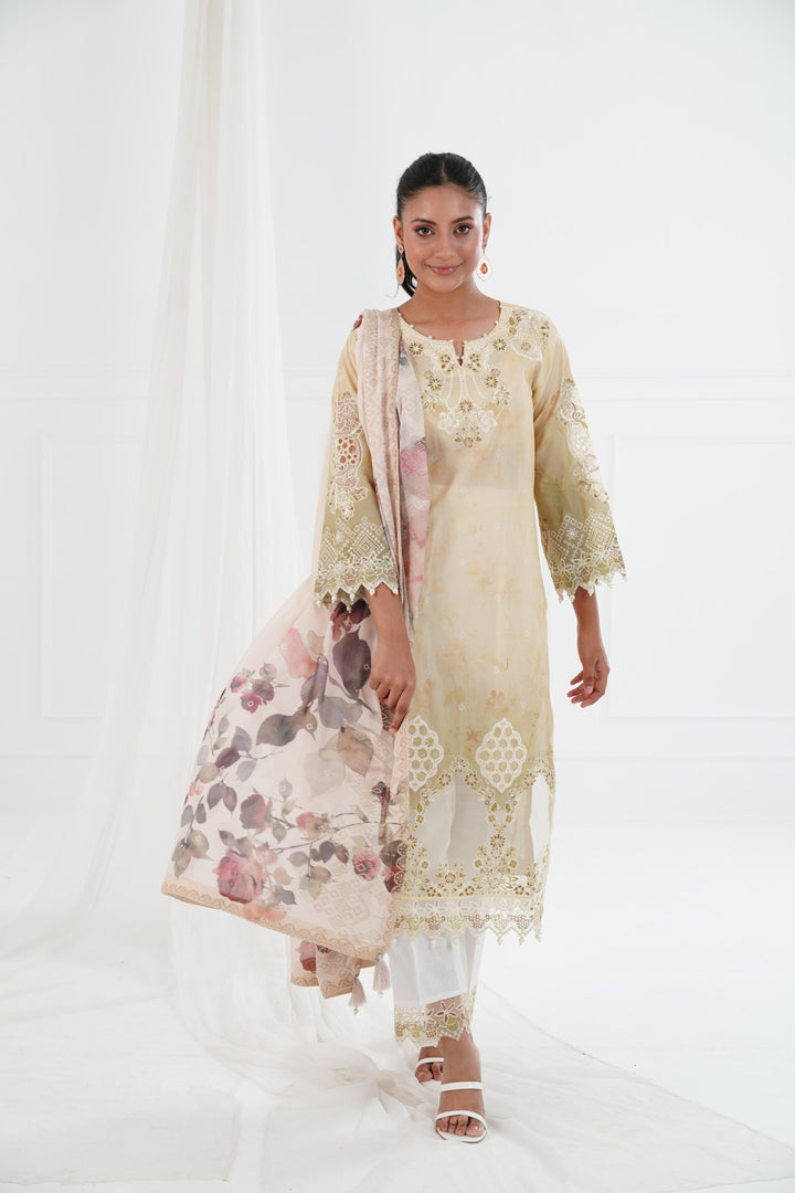 Mia - Alizeh Embroidered Printed Lawn Stitched