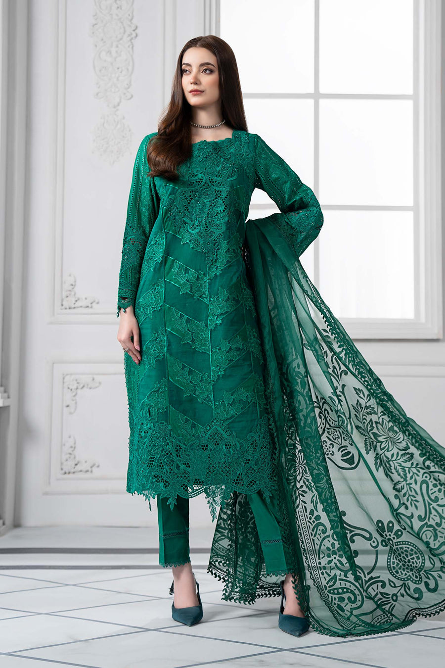 Embroidered Green Stitched Suit Maria B Luxury Lawn – Janan
