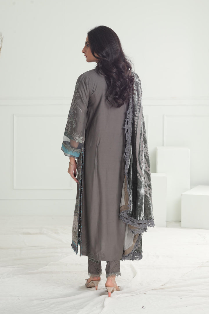 Design 09 - Maria B Winter Luxe Stitched