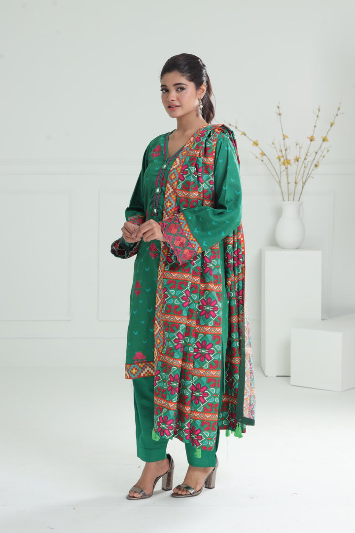Embroidered Khaddar Green Stitched Suit - Alkaram