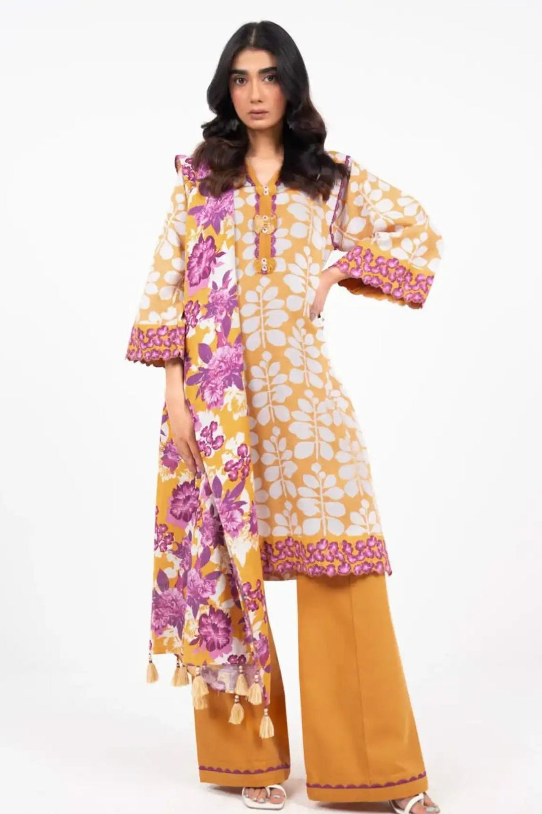 Printed Khaddar Yellow Unstitched Suit - Alkaram