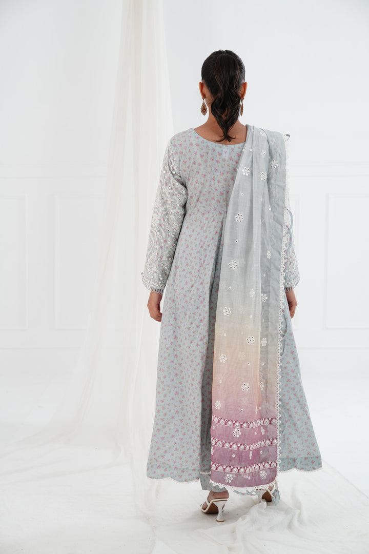 Design 4 - Jazmin Iris '25 Stitched