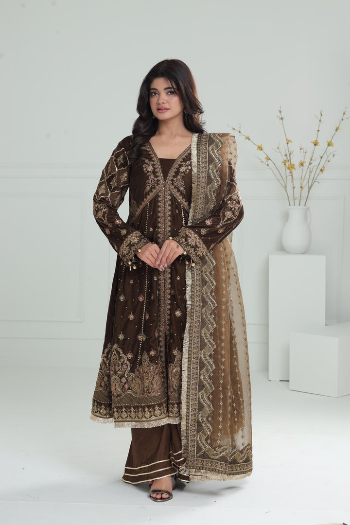 Embroidered Velvet Mehndi Stitched Suit - Baroque