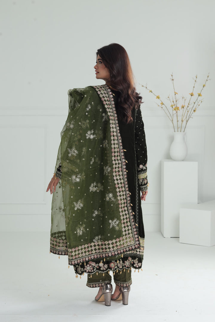 Embroidered Velvet Green Stitched Suit - Baroque
