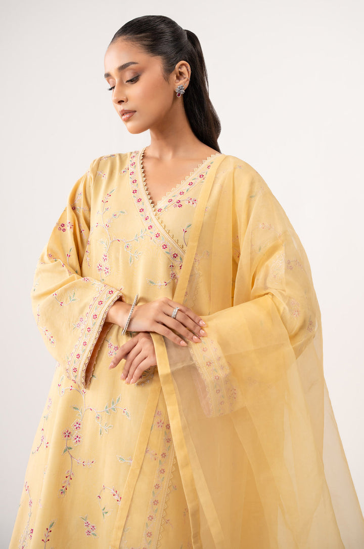 Oak Silk Yellow Stitched Suit - Zeen