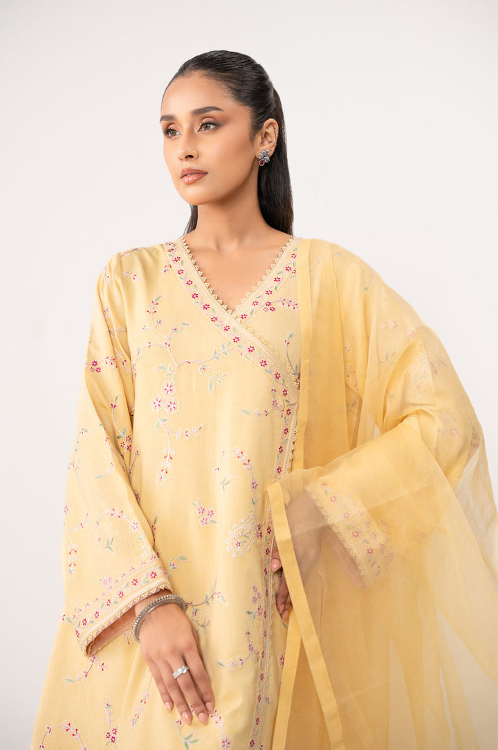 Oak Silk Yellow Stitched Suit - Zeen