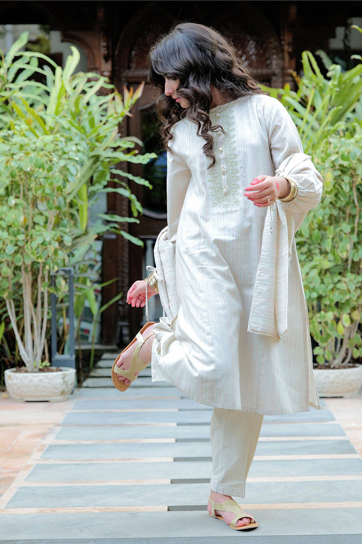 Cotton Dobby Jacquard Off White Stitched Suit - Senorita