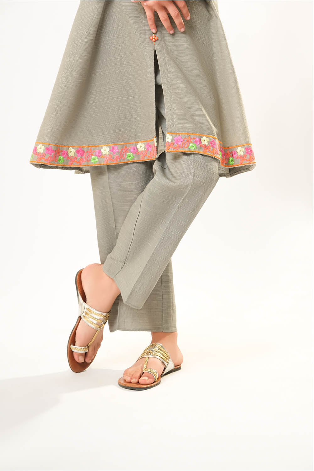 Cotton Khaddar Dyed Grey Stitched Suit - Senorita