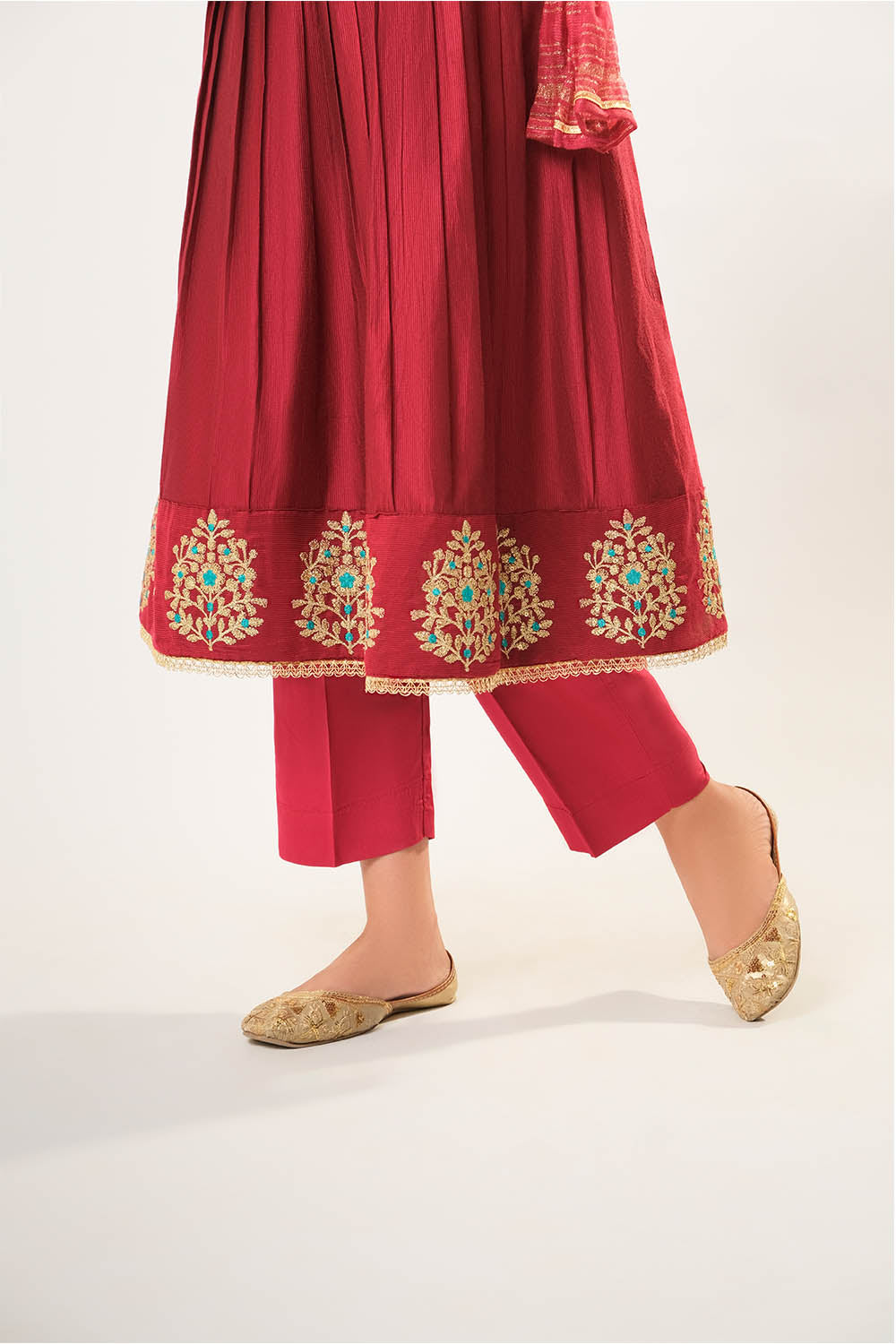Viscose Chambray Katan Maroon & Golden Stitched Suit - Senorita