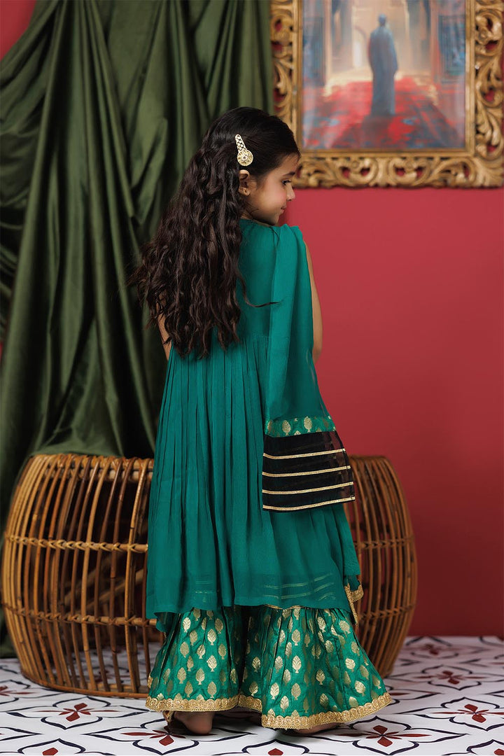 Viscose Crinkle Chiffon Green Stitched Suit - Senorita