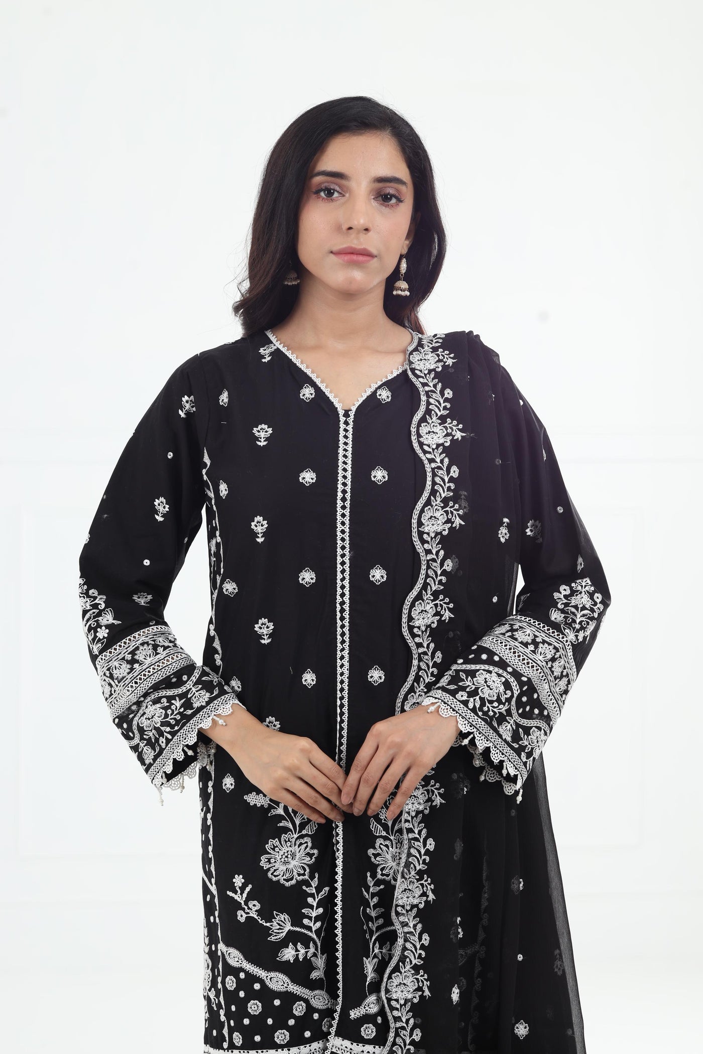 Midnight Glow - Farasha Bahaar Embroidered Lawn Stitched