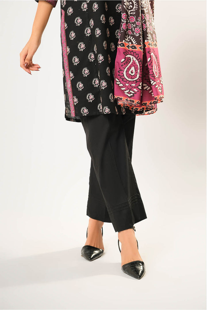 Cotton Khaddar Printed Black Stitched Suit - Senorita