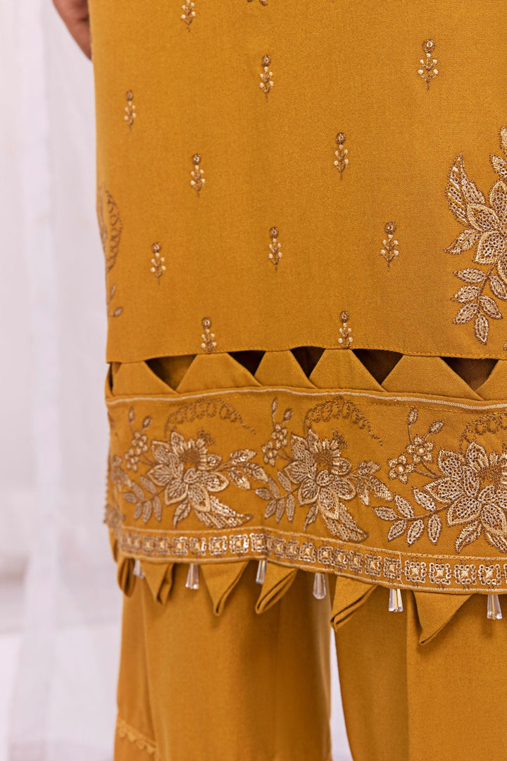 Design 3 - Lala Zoya Winter Collection