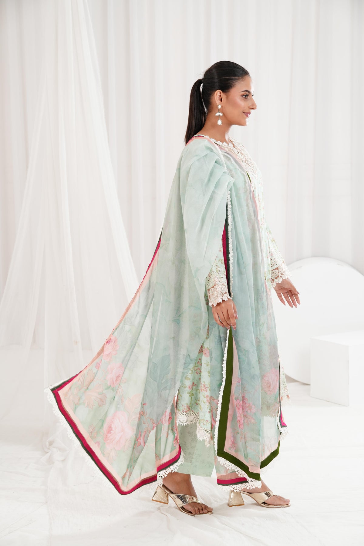 Barrie - Xenia Luxury Lawn Stitched