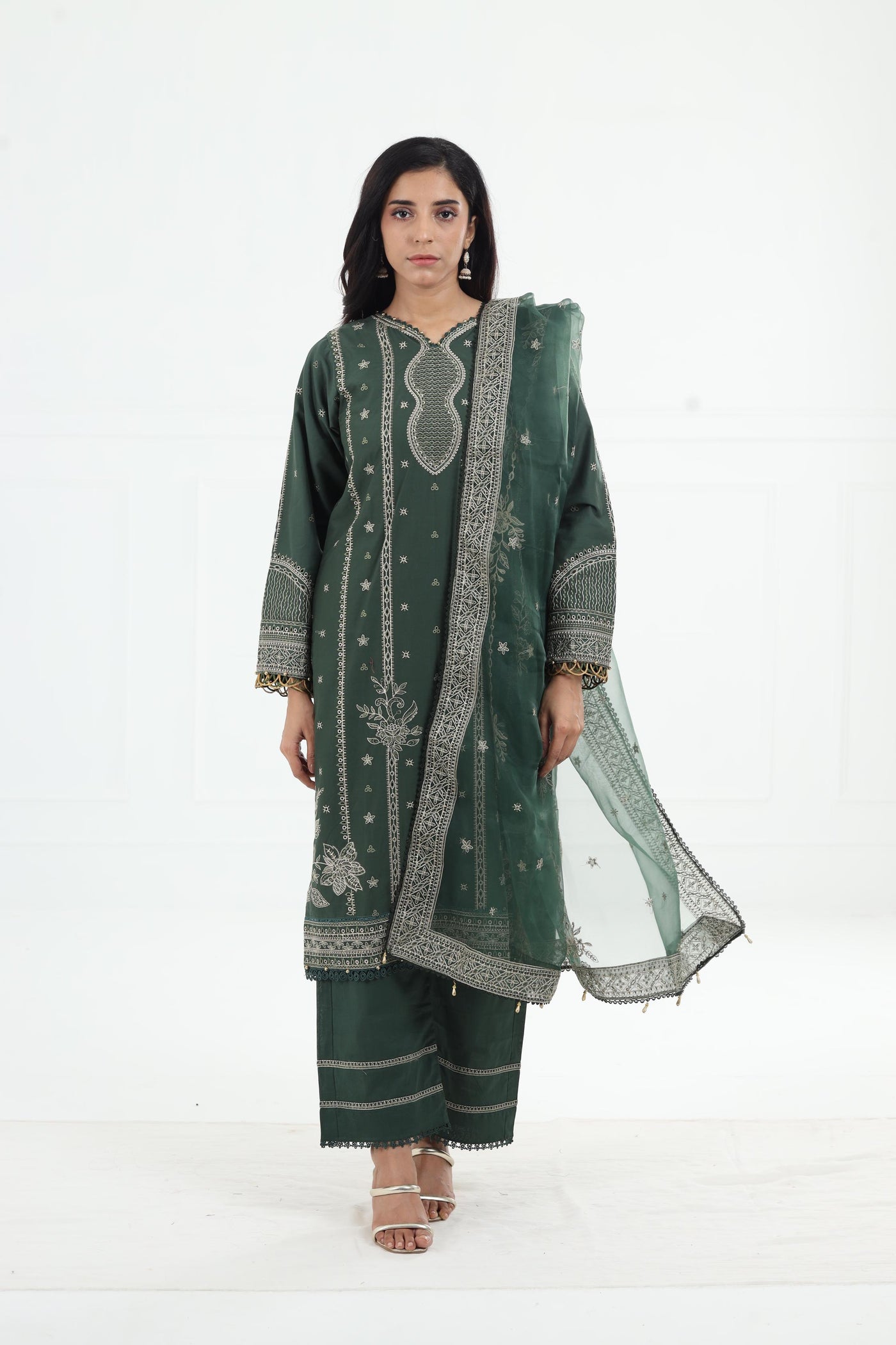 Emerald Eve - Farasha Bahaar Embroidered Lawn Stitched