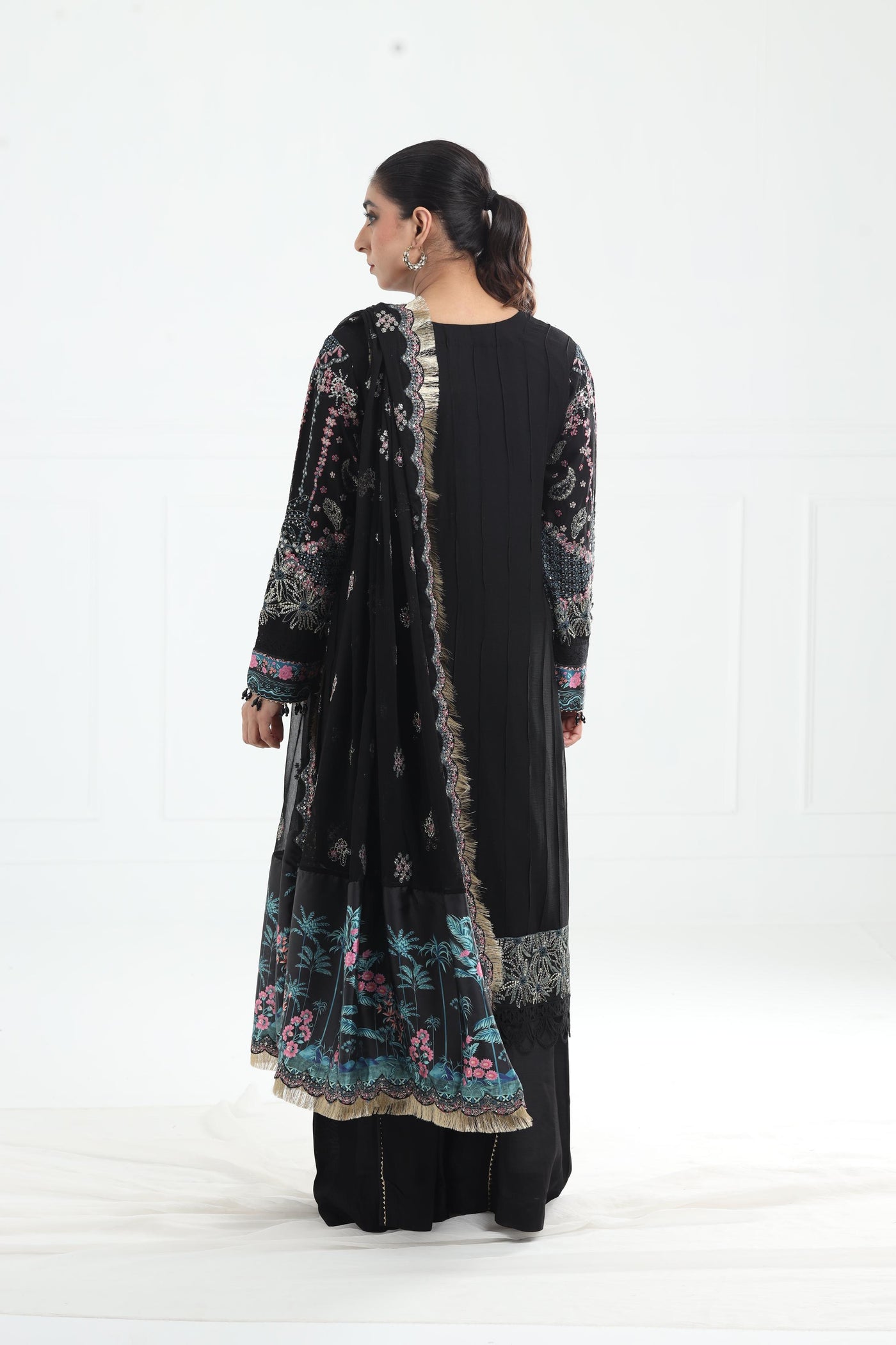 Antiha - Xenia Niran Embroidered Stitched