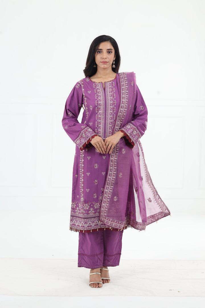 Dreamy Glint - Farasha Bahaar Embroidered Lawn Stitched