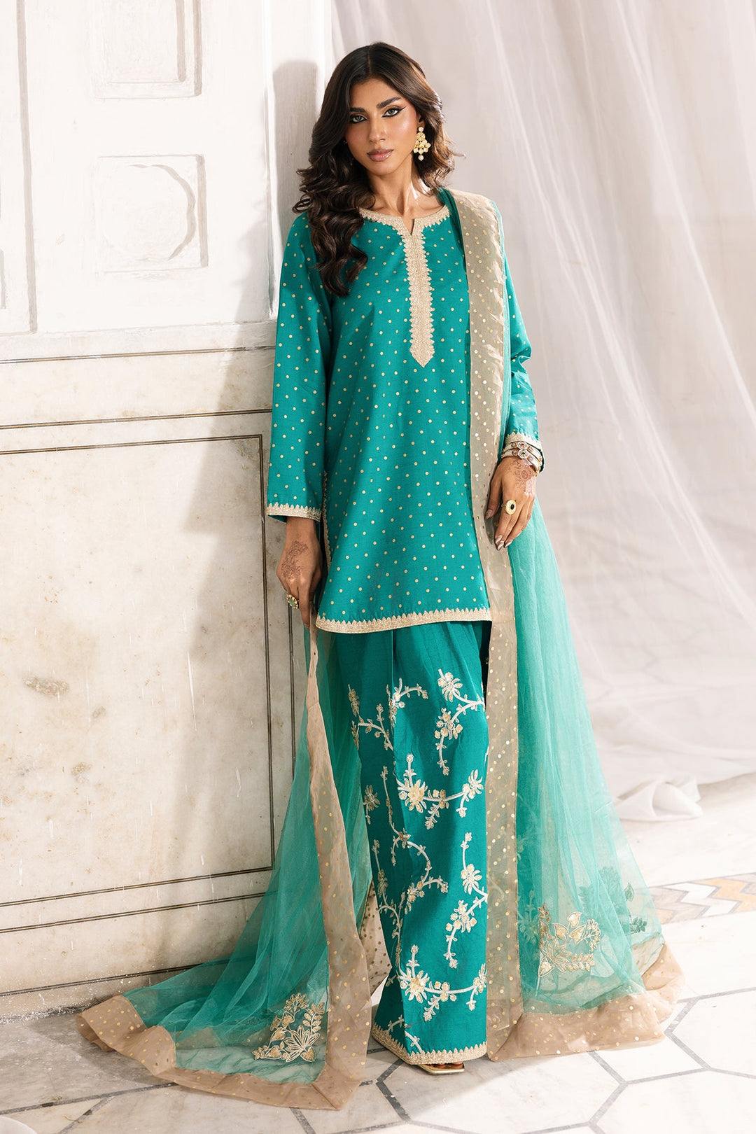 Raw Silk Emerald Green Stitched Suit - Charizma Janan Raw Silk Emerald Green Stitched Suit - Charizma Janan