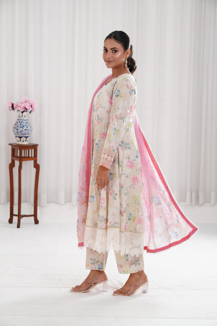 Meadow Blush - Farasha Printed Essentials Stitched