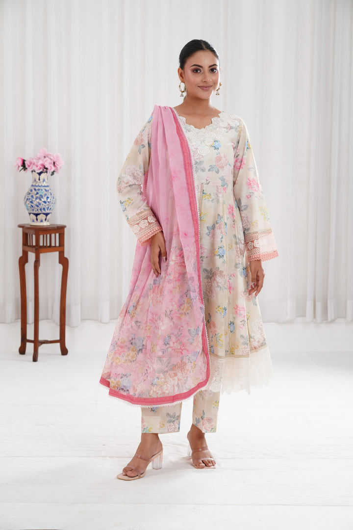 Meadow Blush - Farasha Printed Essentials Stitched