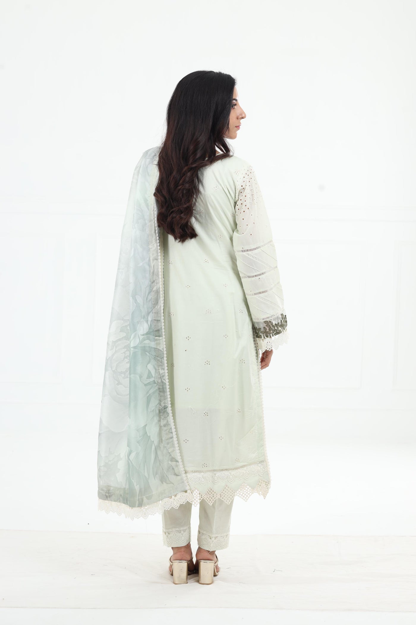 Roohal - Zarif Embroidered Stitched