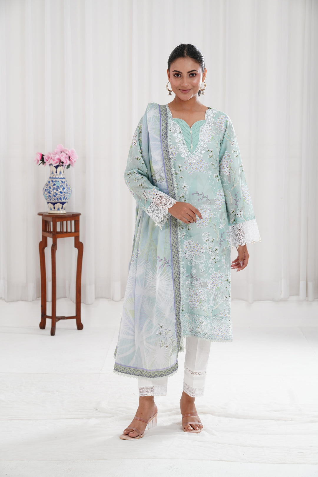 Tulip Glow - Farasha Printed Essentials Stitched