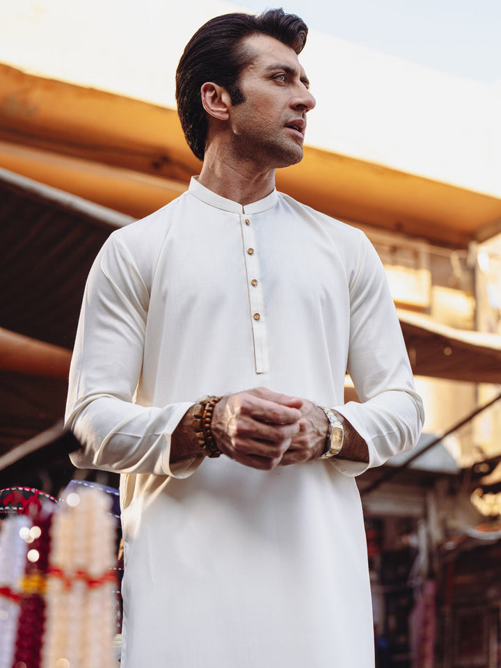 Blended Off White Kurta - Almirah