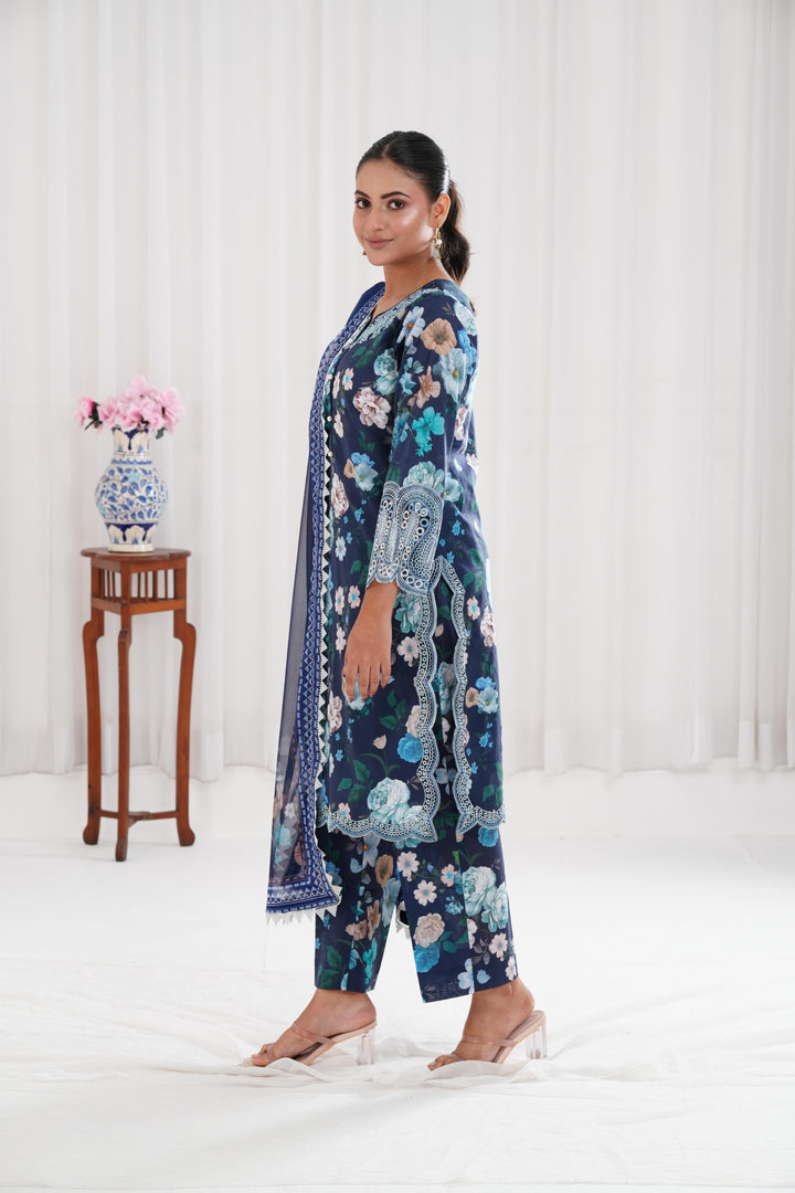 Floral Blush - Farasha Printed Essentials Stitched