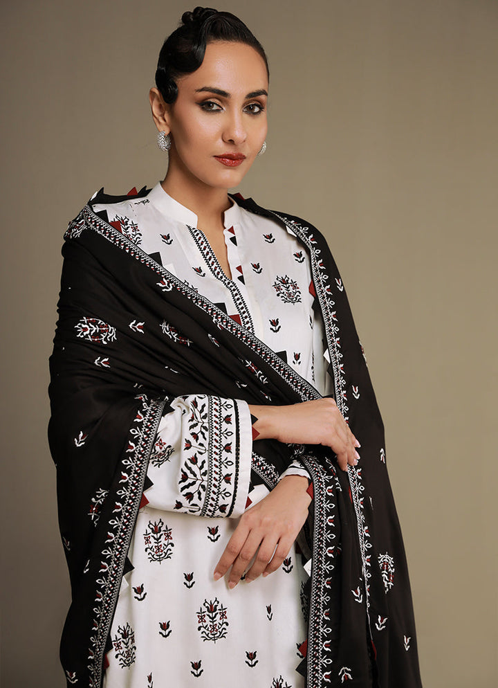 Twill Viscose White Stitched Suit - Image