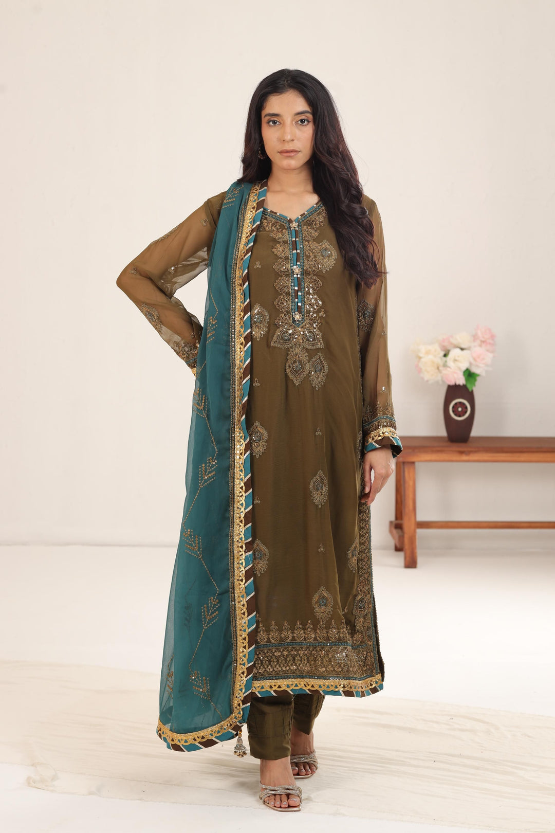Design 16 - Asim Jofa Dastaan Collection
