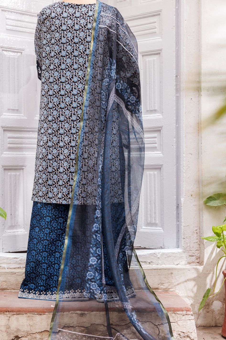 Stripe Dobby Black Stitched Suit - Almirah