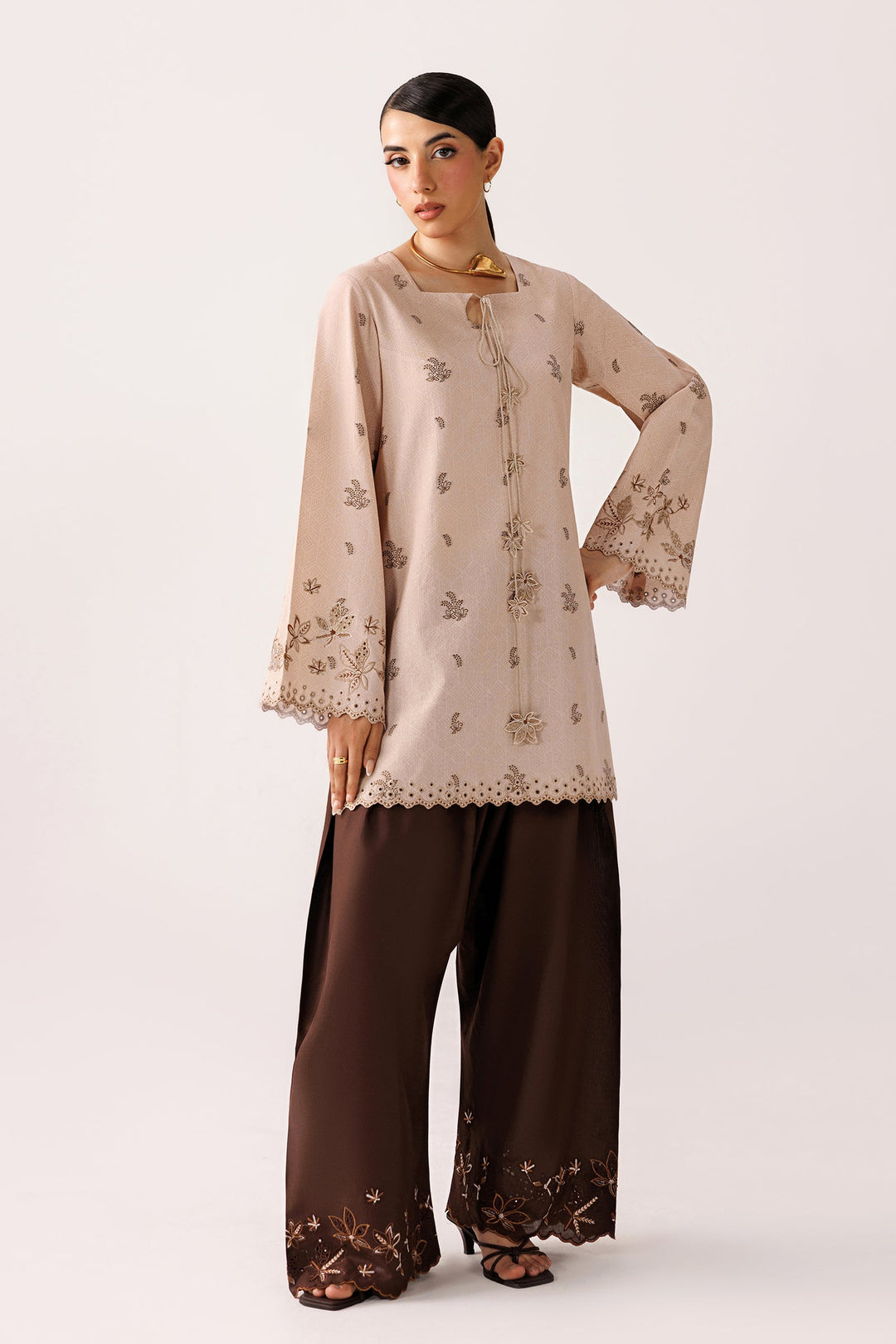 Aiko - Qalamkar Embroidered Co-Ords 26'