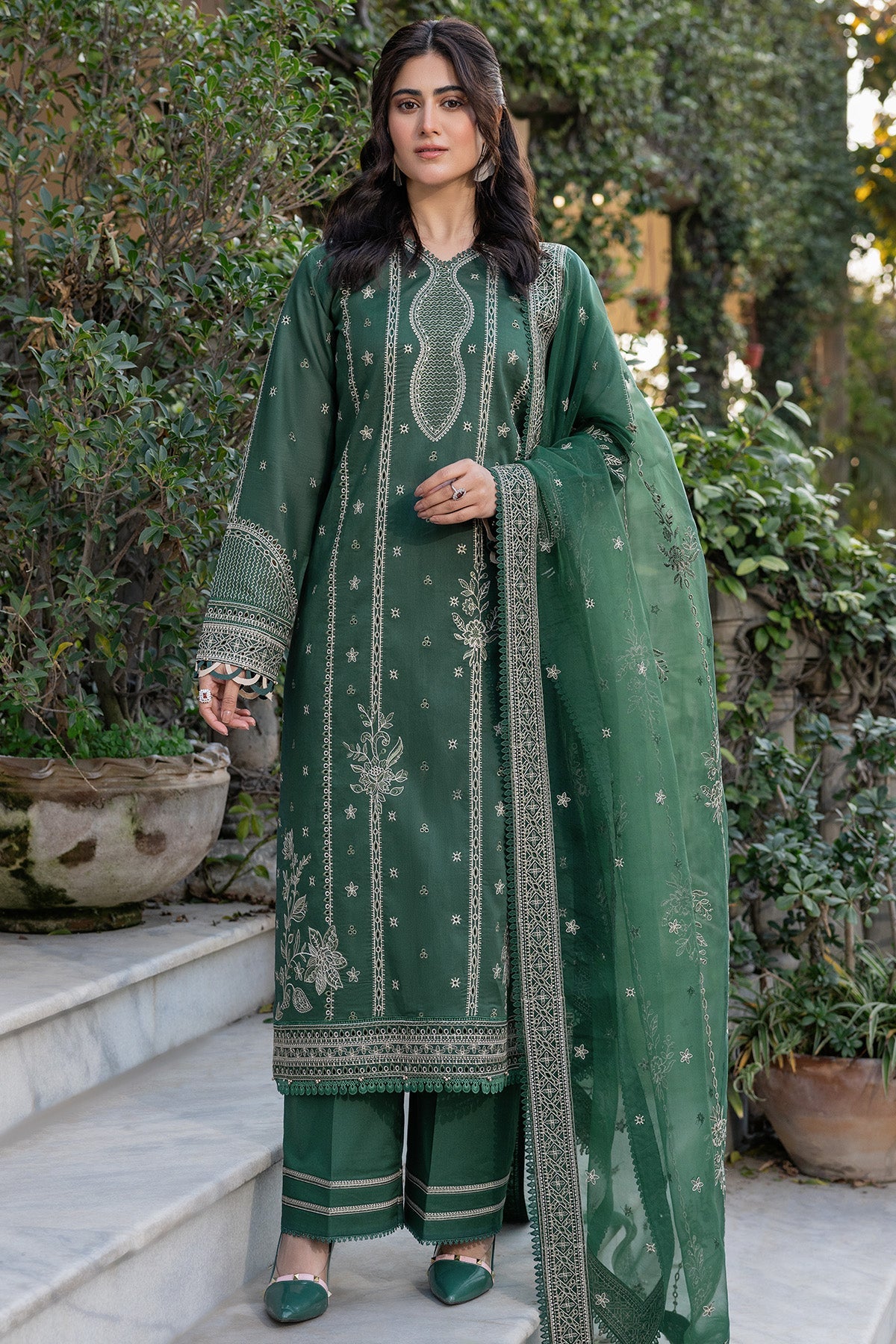 Emerald Eve - Farasha Bahaar Embroidered Lawn Stitched