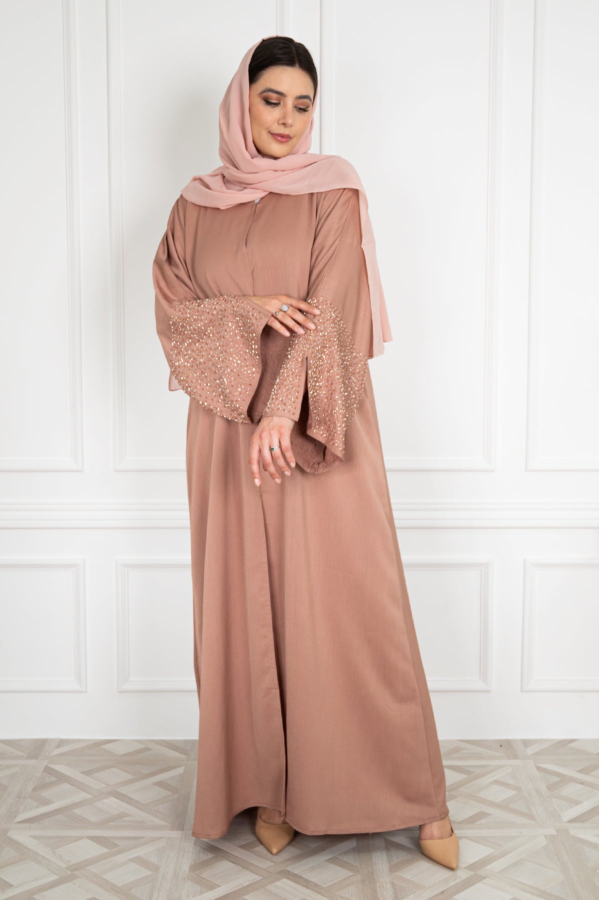 Leeya Abaya