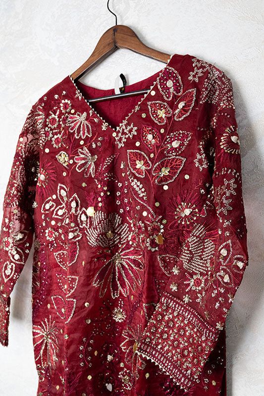 Mahro - Nureh Jhoomro Collection