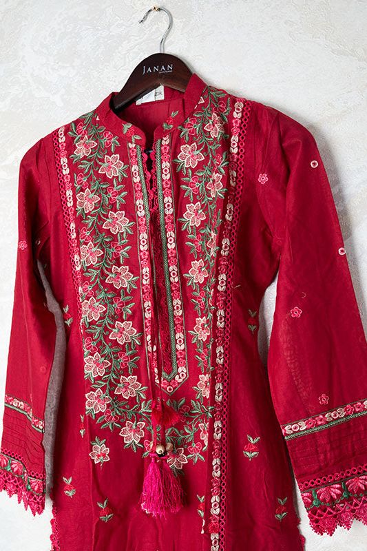 Design 10B - Sobia Nazir Vital