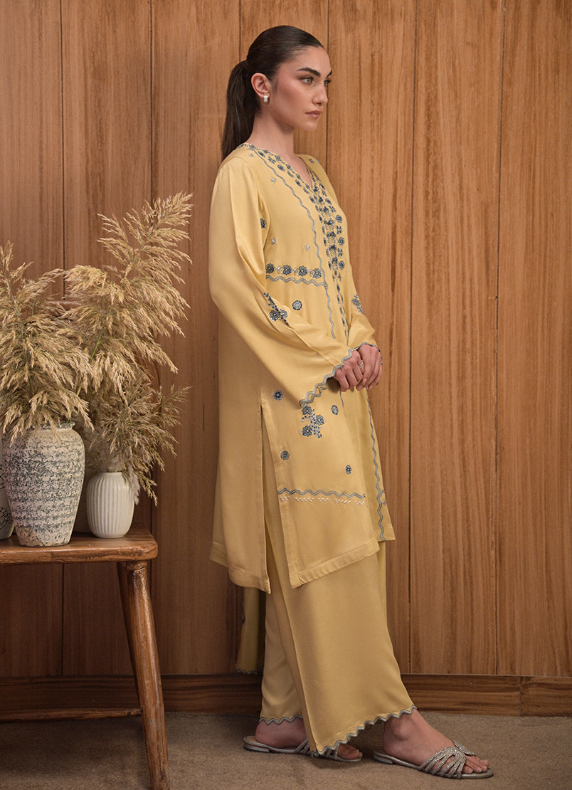 Twill Viscose Yellow Stitched Suit - Image