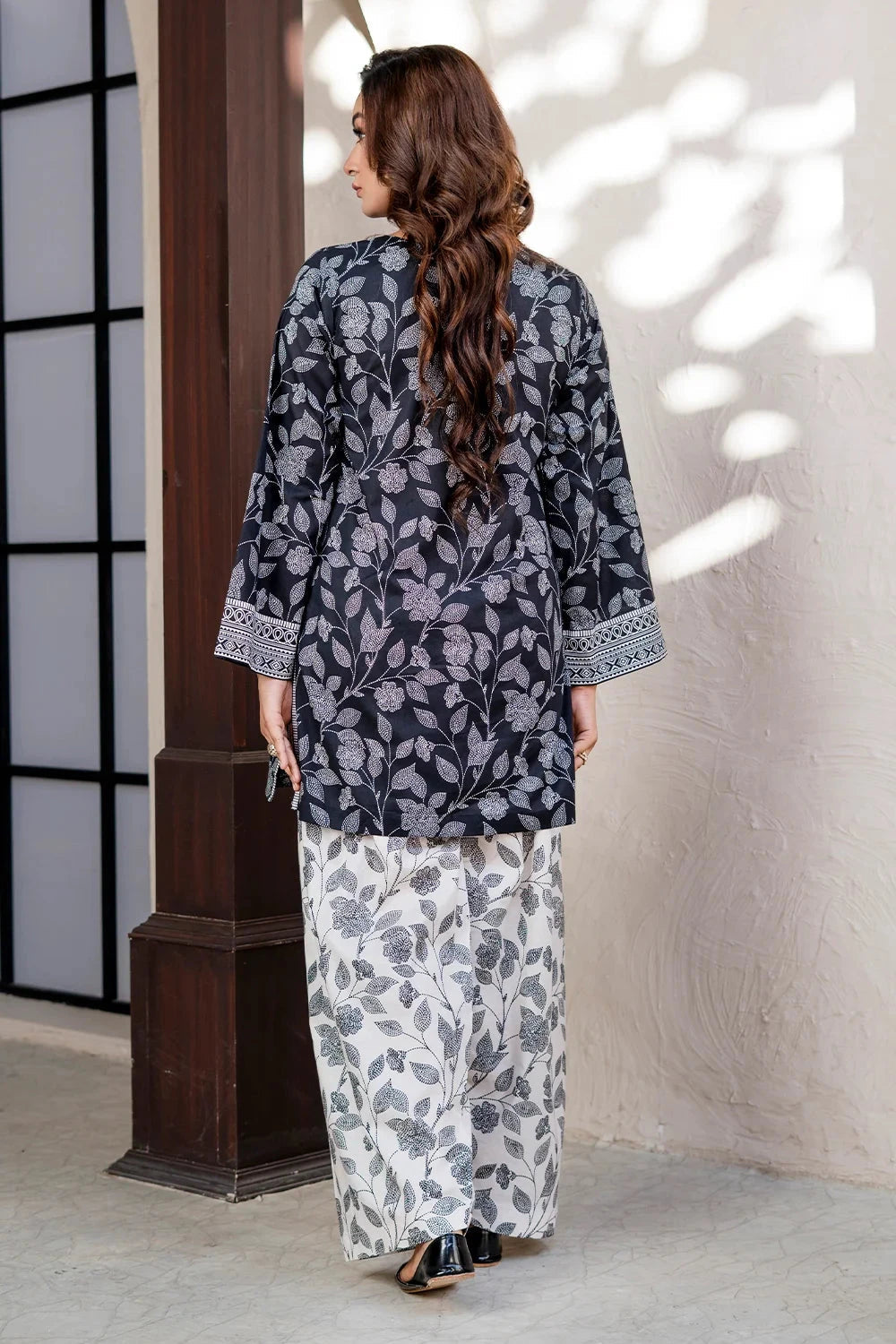 Printed Lawn Black & White Stitched Suit - Khas