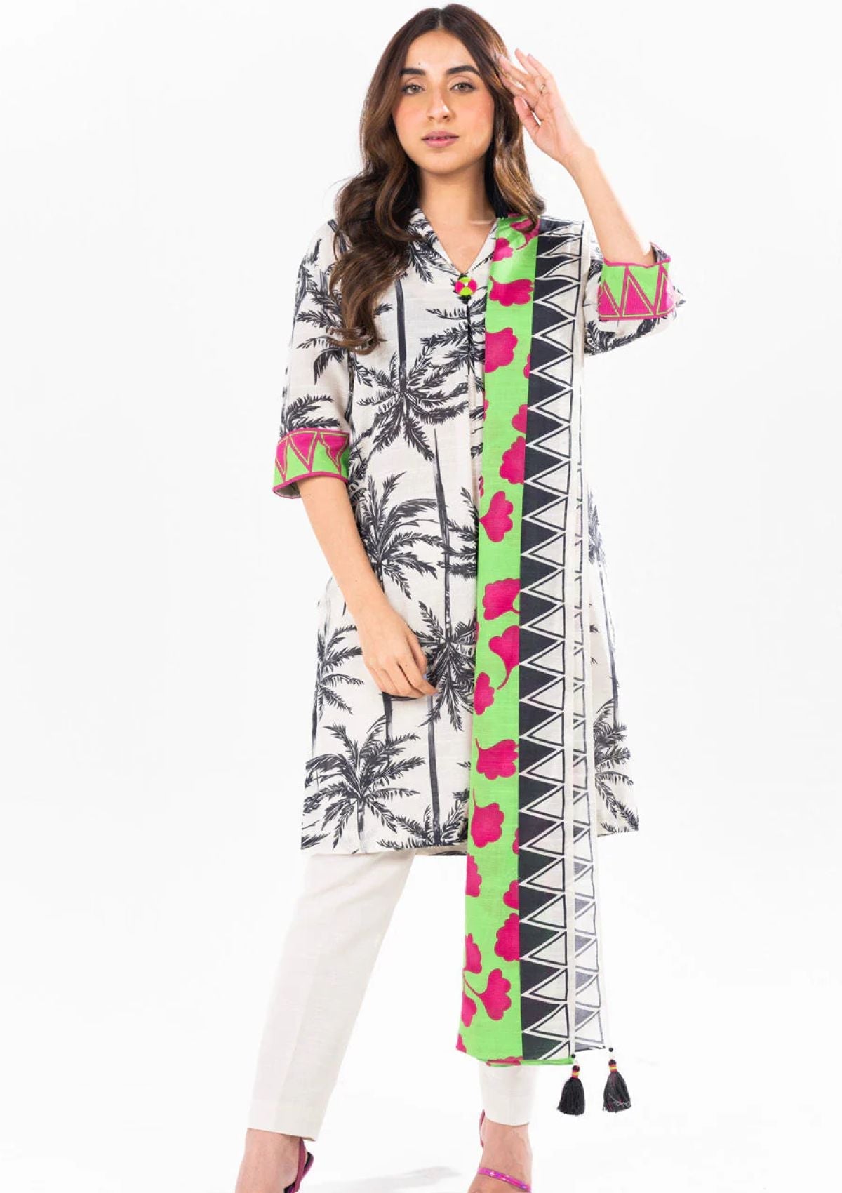 Printed Khaddar Cream Unstitched Suit - Alkaram