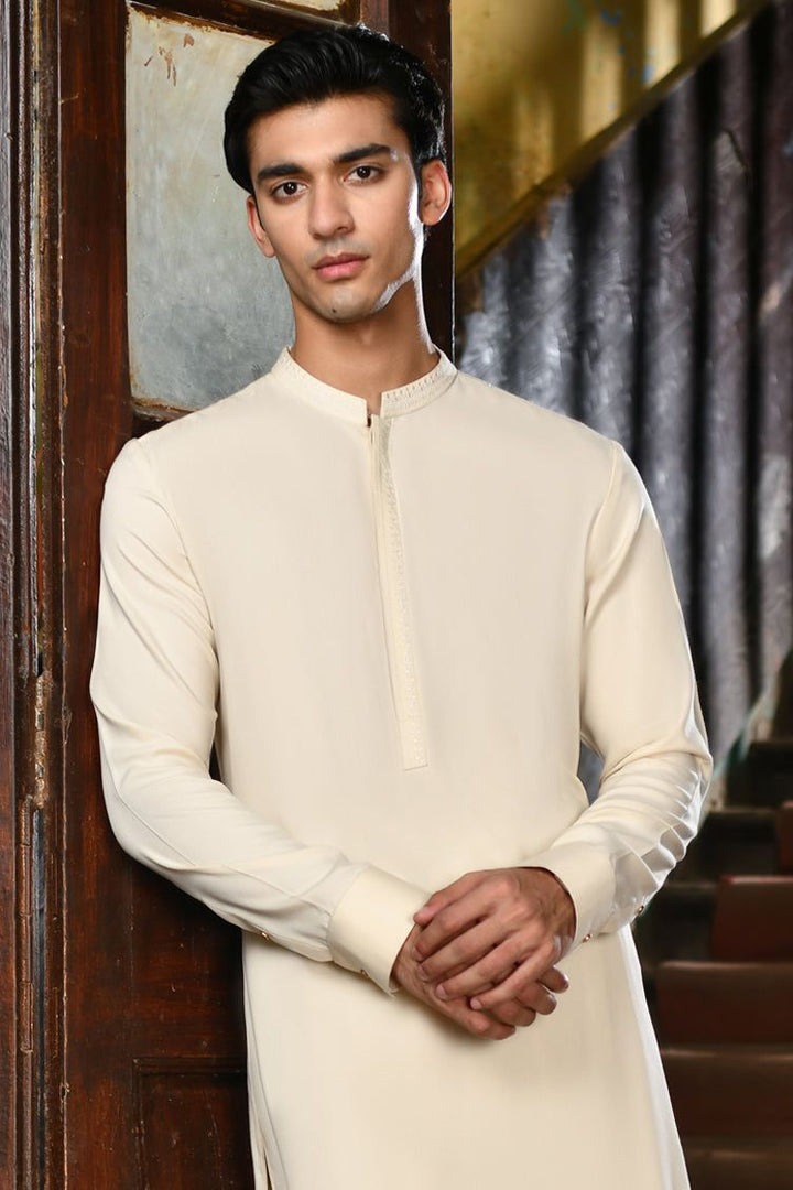 Blended White Kameez Shalwar - J. Junaid Jamshed