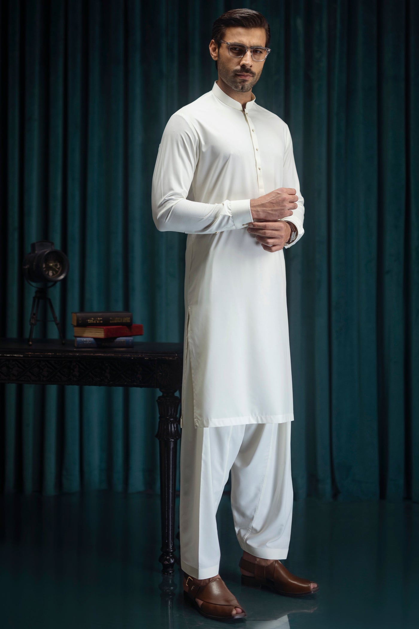 Blended White Shalwar Kameez - Cast & Crew