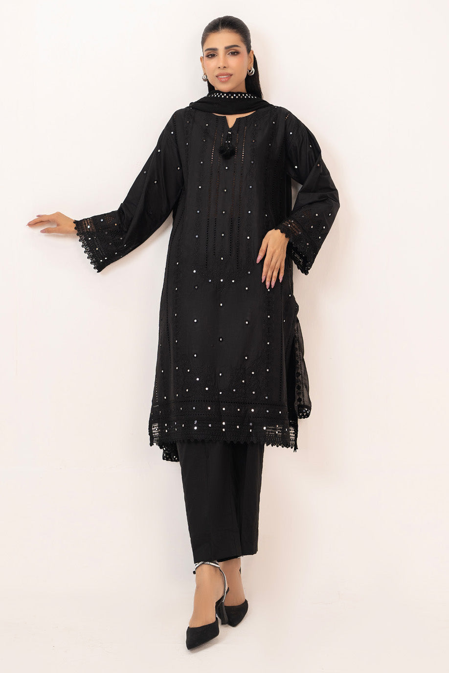 Embroidered Lawn Black Stitched Suit - Gul Ahmed