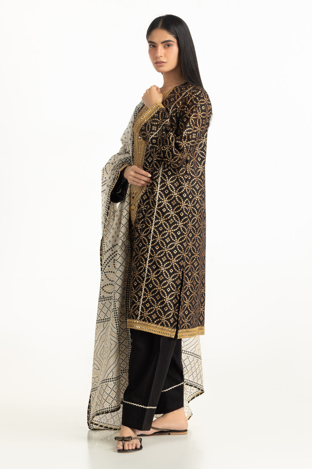 Gold Printed Lawn Black Stitched Suit - Gul Ahmed
