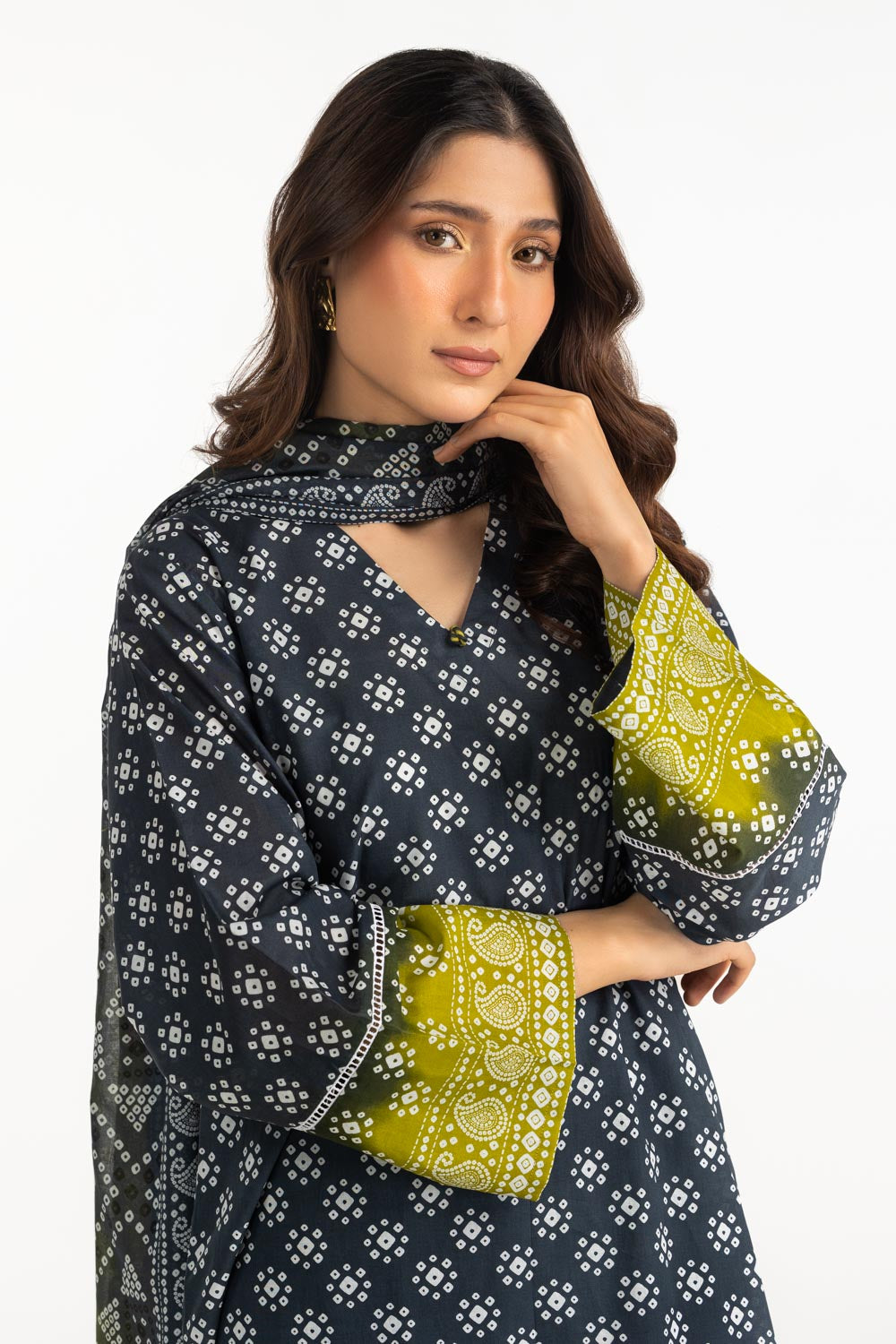 Printed Lawn Black Stitched Suit - Gul Ahmed