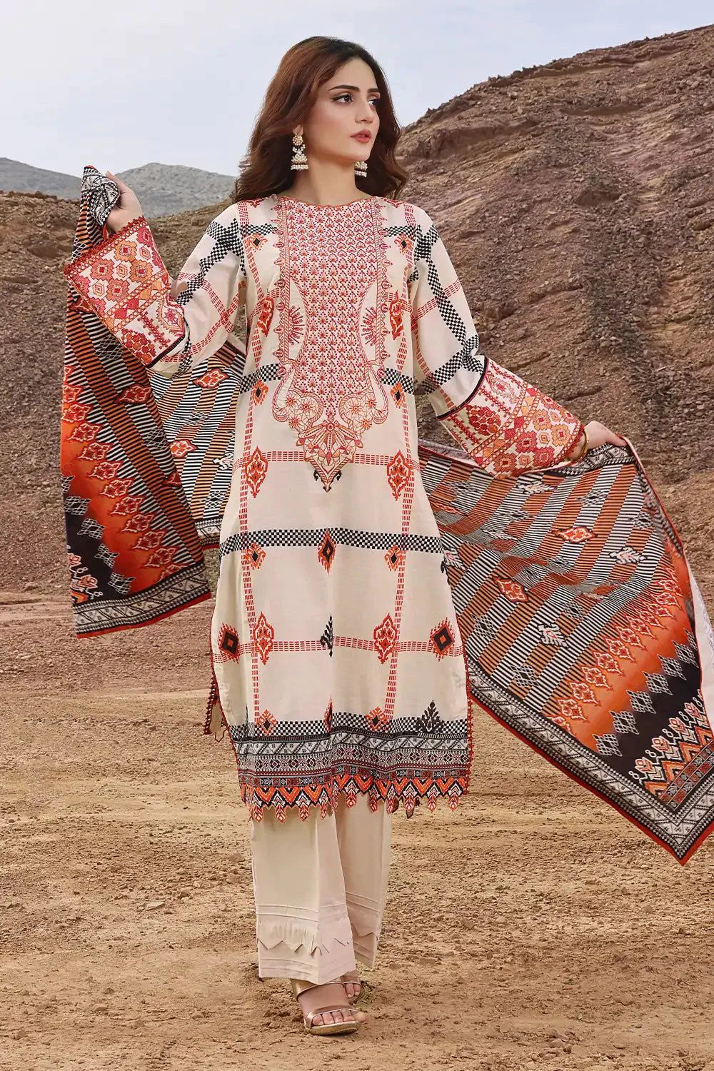 Khaddar Soft Amber Stitched Suit - Khas