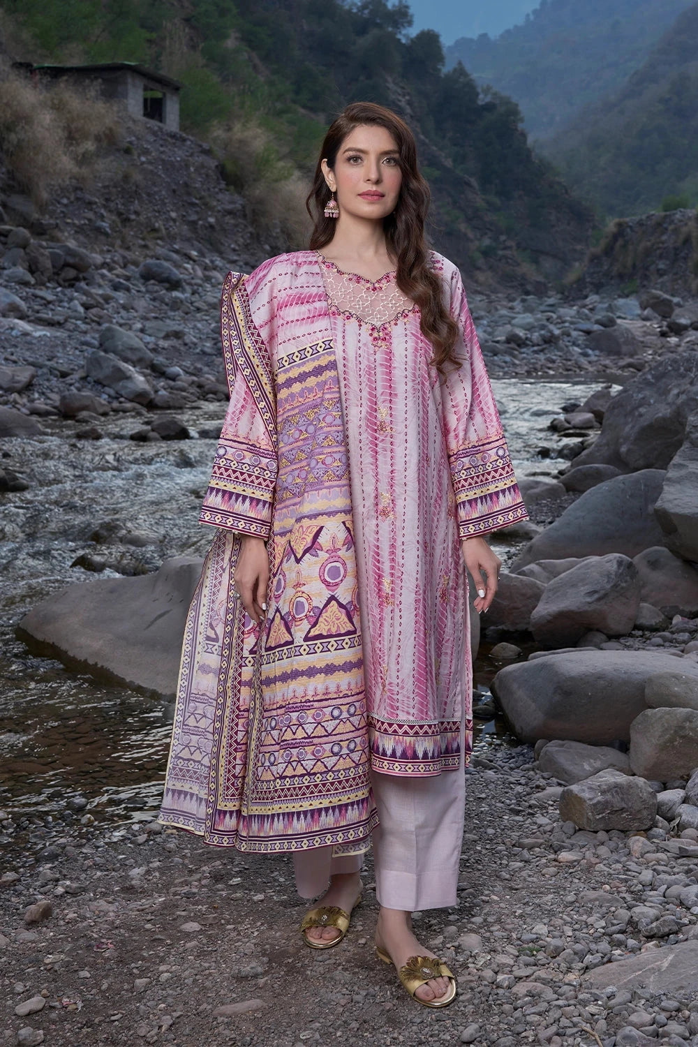 Printed Lawn Pink Stitched Suit - Khas